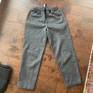 Aritizia jimmy grey pant
